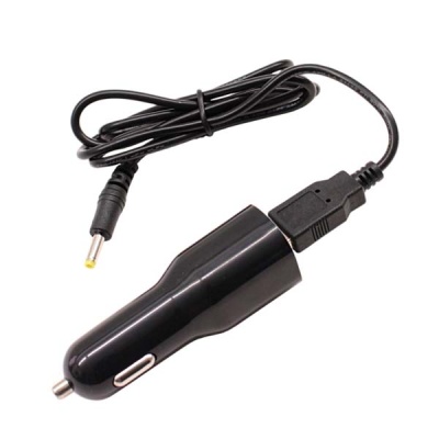 Carregador automóvel preto com cabo e conector USB
