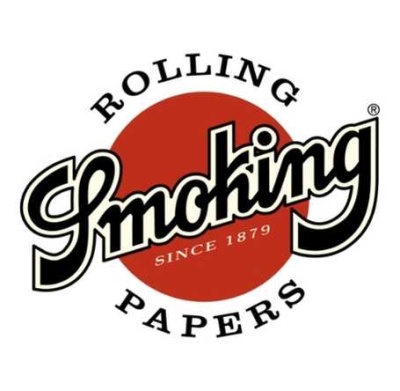 Logotipo da marca Smoking com círculo vermelho e texto em preto e branco.
