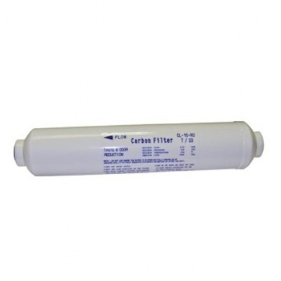 Filtro de carbono cilíndrico branco com texto azul para purificação de água