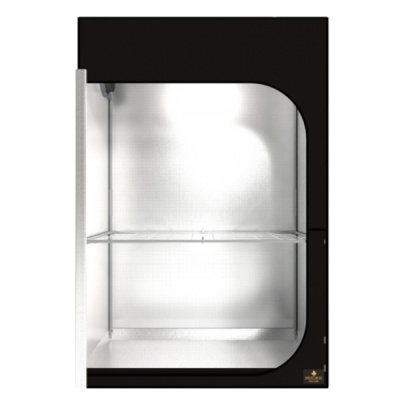 Vitrine refrigerada preta e prateada com prateleira metálica interior