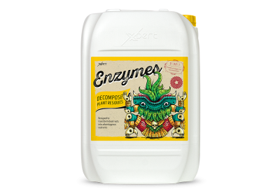 Bidão branco com rótulo amarelo Enzymes e ilustração colorida de criatura vegetal-mecânica