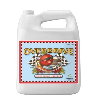 Frasco branco de plástico com etiqueta ilustrada e texto OVERDRIVE