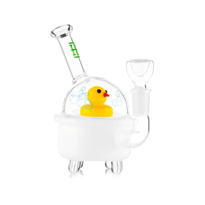 Bong de vidro branco com pato amarelo no interior em forma de banheira