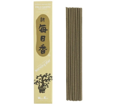 Caixa amarela de incenso Palo Santo com caracteres japoneses e varetas de incenso castanhas