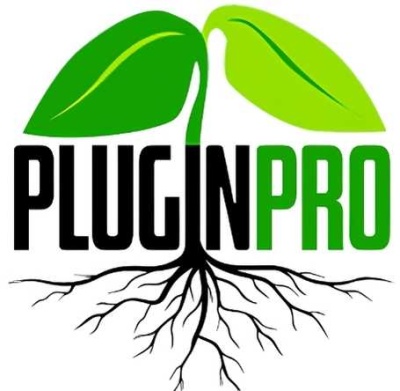 Logotipo com folhas verdes, raízes pretas e texto PLUG N PRO