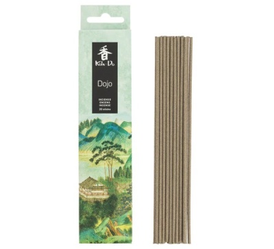 Pacote de incenso Koku-Do Dojo com 20 sticks e embalagem com paisagem verde