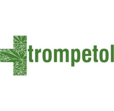 Logótipo com cruz verde decorada com folhas e texto trompetol em verde