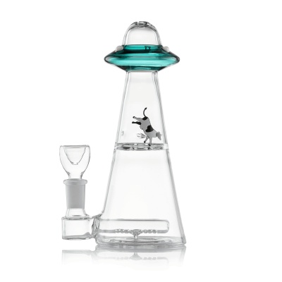 Bong transparente com disco voador azul e vaca desenhada no centro
