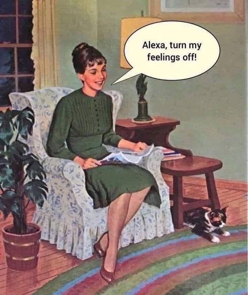 Mulher sentada numa poltrona com texto em balão de fala