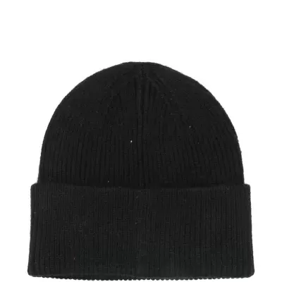 Gorro de malha preto canelado com aba dobrada