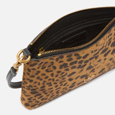 Mala pequena tipo carteira com padrão animal print castanho e preto