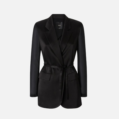 Blazer preto acetinado com cinto e bolsos