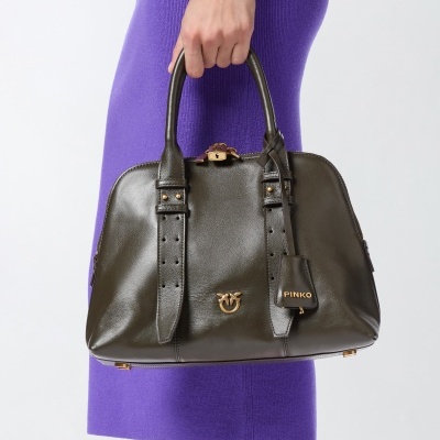 Mala de mão em couro castanho-escuro com detalhes dourados PINKO