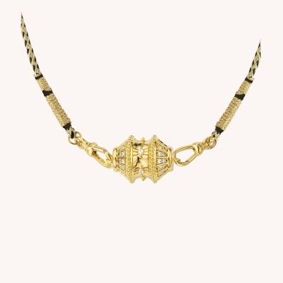 Colar dourado com fecho magnético e cordão trançado preto e dourado