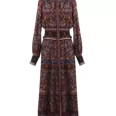 Vestido comprido com padrão floral castanho e detalhes roxos