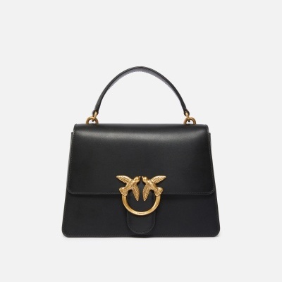 Mala preta em couro com fecho dourado de pássaros e alça superior