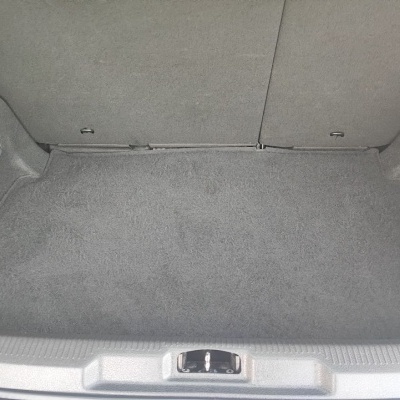 Mala de carro revestida em tecido cinza