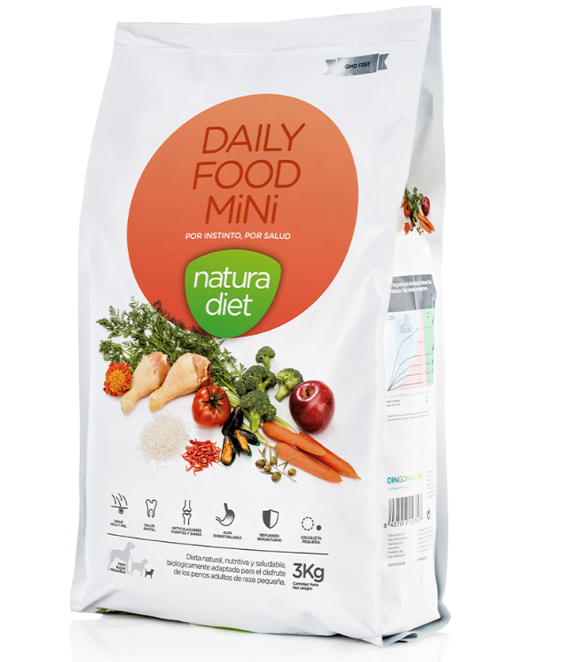 NATURA DIET - RAÇÃO PARA CÃES PEQUENOS - DAILY FOOD MINI - PACK 2 x 3 KG Embalagem branca de ração para cães Daily Food Mini Natura Diet com imagens de ingredientes