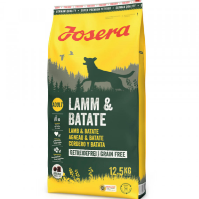 Saco amarelo e verde de ração para cães Josera Lamm & Batate 12,5 kg.