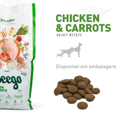 Embalagens de ração para cães sabor Chicken & Carrots da marca Weego com pedaços de ração