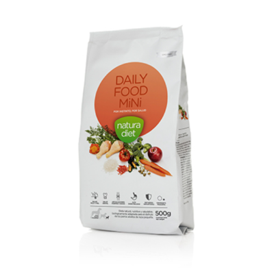 Bolsa branca de 500g de comida para animais Daily Food Mini Natura Diet com imagem de legumes.