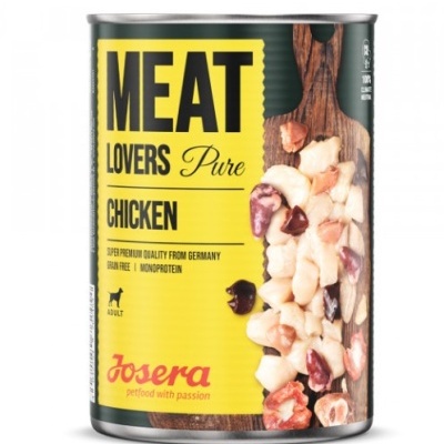Lata de comida para animal Josera Meat Lovers Pure Chicken com pedaços de carne na etiqueta.