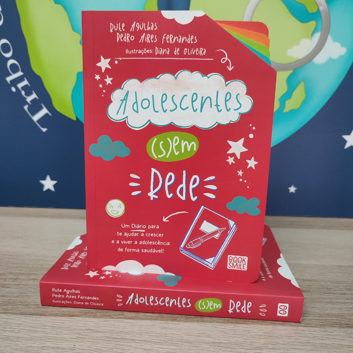 Adolescentes (s)em Rede | Booksmile Livro vermelho