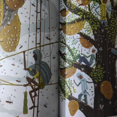 Ilustração de colmeias e apicultores a escalar árvores e usar equipamentos junto às abelhas.