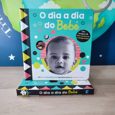 Livros infantis 'O dia a dia do Bebé' com capa colorida e foto de bebé