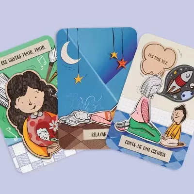 Três cartas ilustradas coloridas com texto e desenhos de crianças em atividades distintas.