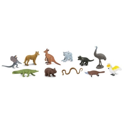 Conjunto de miniaturas de animais selvagens coloridos em plástico