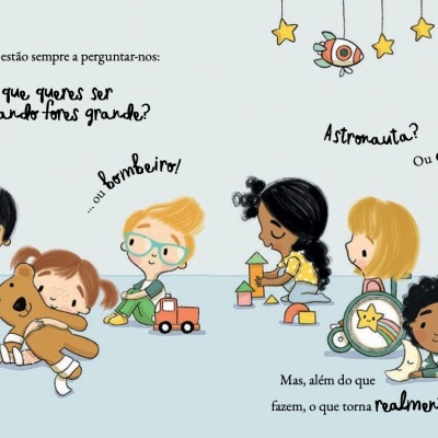 Ilustração de crianças e uma professora em ambiente com brinquedos e quadros, texto em português sobre profissões.