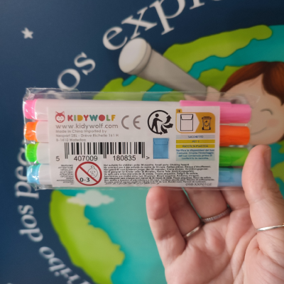 Conjunto de quatro marcadores de feltro coloridos marca KIDYWOLF em embalagem transparente com rótulo branco.