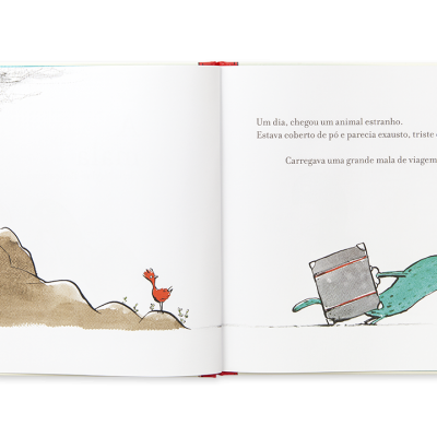 Livro infantil aberto com ilustrações de um animal e um pássaro e texto em português