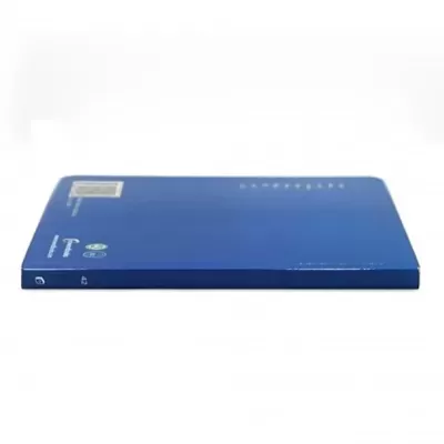 Livro com capa dura azul visto de lado