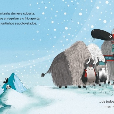 Ilustração de animais na neve com texto em português num ambiente de montanha nevada.