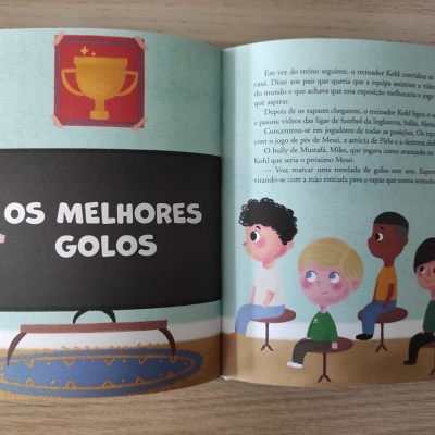 Página de livro infantil com texto 'OS MELHORES GOLOS' e ilustração de crianças e adulto