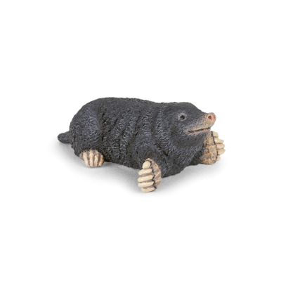 Figura decorativa de um texugo preto com garras bege em fundo branco