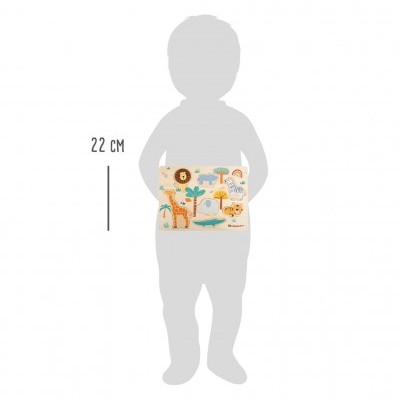 Puzzle infantil de animais coloridos medindo 22 cm segurado por criança