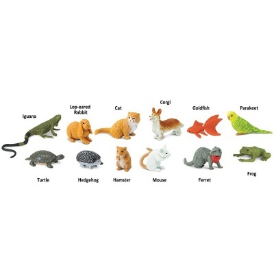 Miniaturas de vários animais em plástico pintado colorido