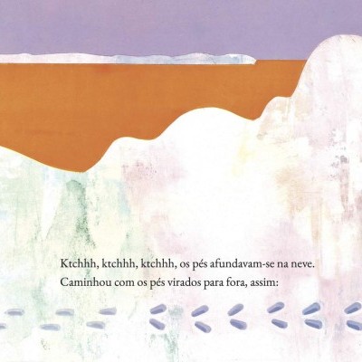 Página de livro ilustrado com texto em português e pegadas azuis na neve.