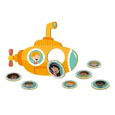 Brinquedo submarino amarelo com círculos de crianças
