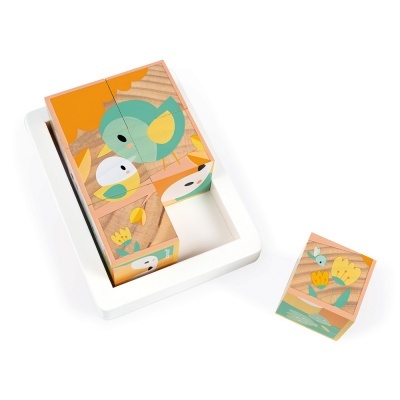 Jogo de blocos de madeira com ilustrações de pássaros e flores