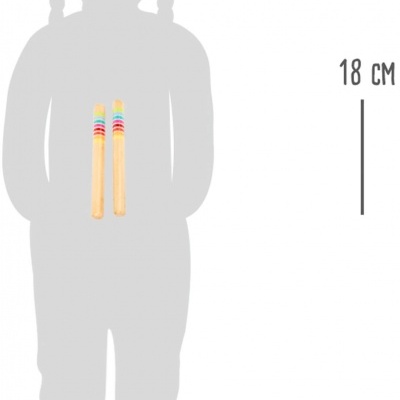 Duas baquetas de madeira com detalhes coloridos sobre silhueta de criança cinza e indicação de 18 cm.