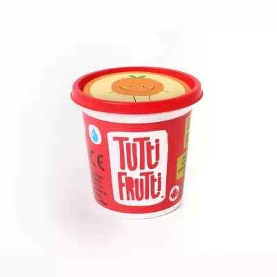 Copo de plástico vermelho Tutti Frutti com tampa e desenho de laranja