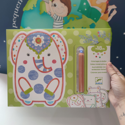Conjunto de atividades infantil com elefante ilustrado e lápis para colorir