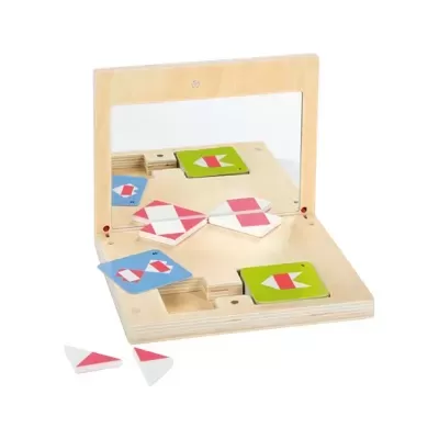 Jogo de encaixe de madeira com peças coloridas e espelho