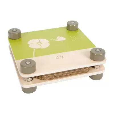 Suporte quadrado para copos em madeira com decoração floral e borboleta