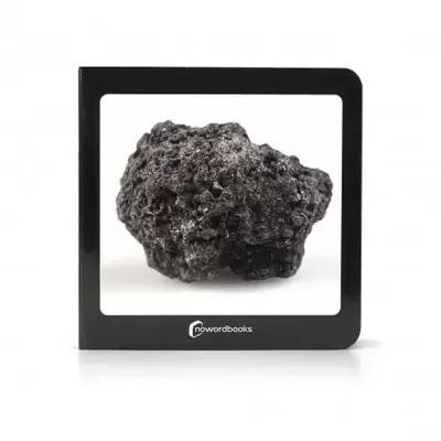Rocha preta irregular num suporte quadrado preto com logo nowordbooks