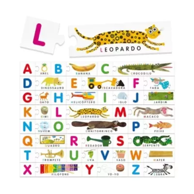 Tabuleiro educativo com alfabeto ilustrado e nomes de objetos e animais em português.